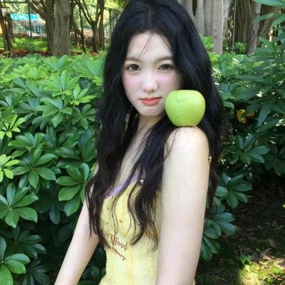 笙歌满丽池